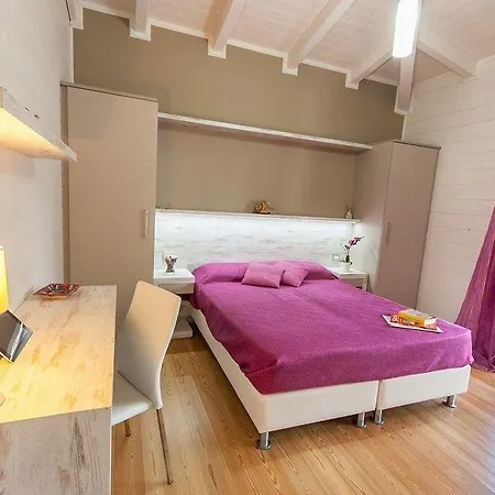 Lucy Apartment *