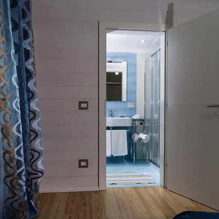 Lucy Apartment *
